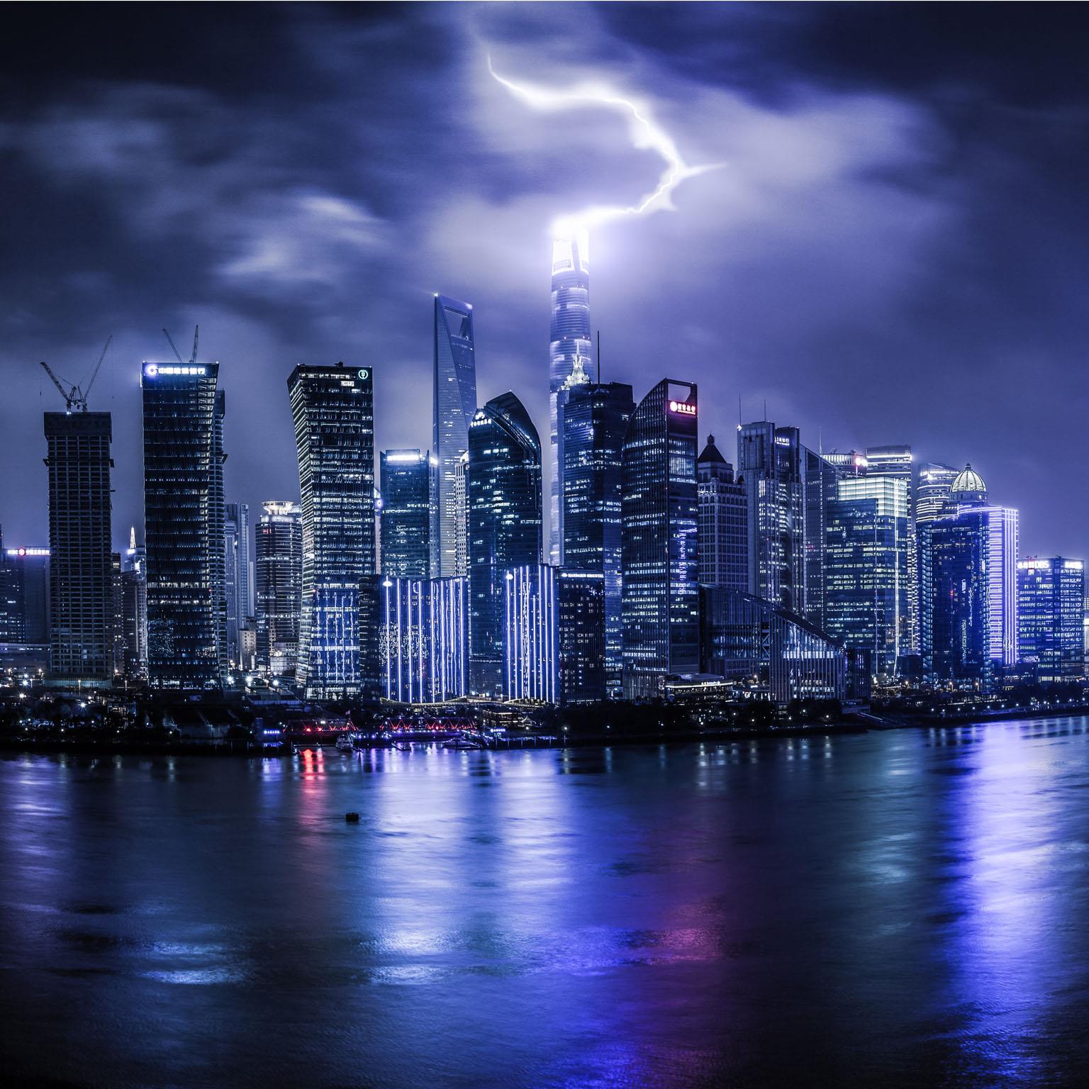 Weather storm_1536x1536_0 offset_Standard