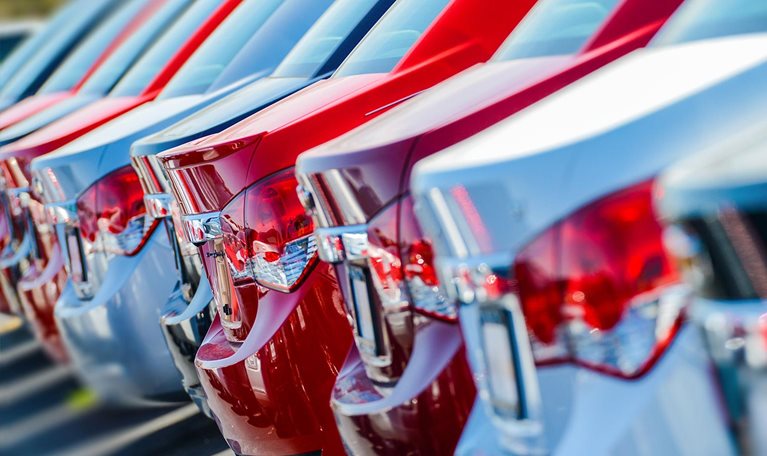 A blueprint for successful digital transformations for automotive suppliers