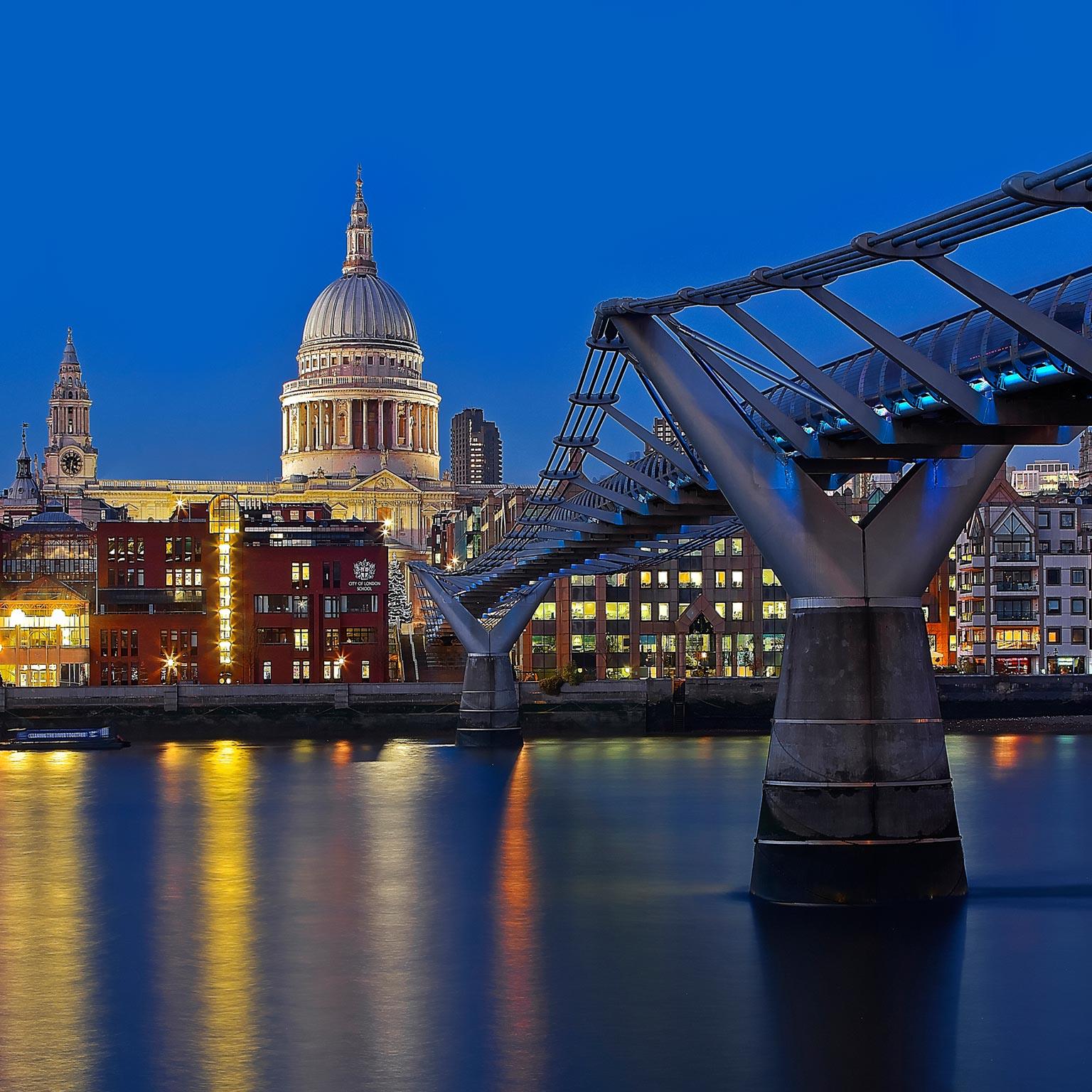 Insights_GII_Sending-the-right-infrastructure_1536x1536_400_Standard