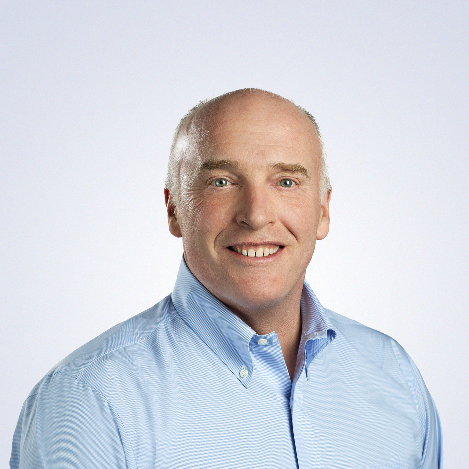 Headshot of Rob Cross