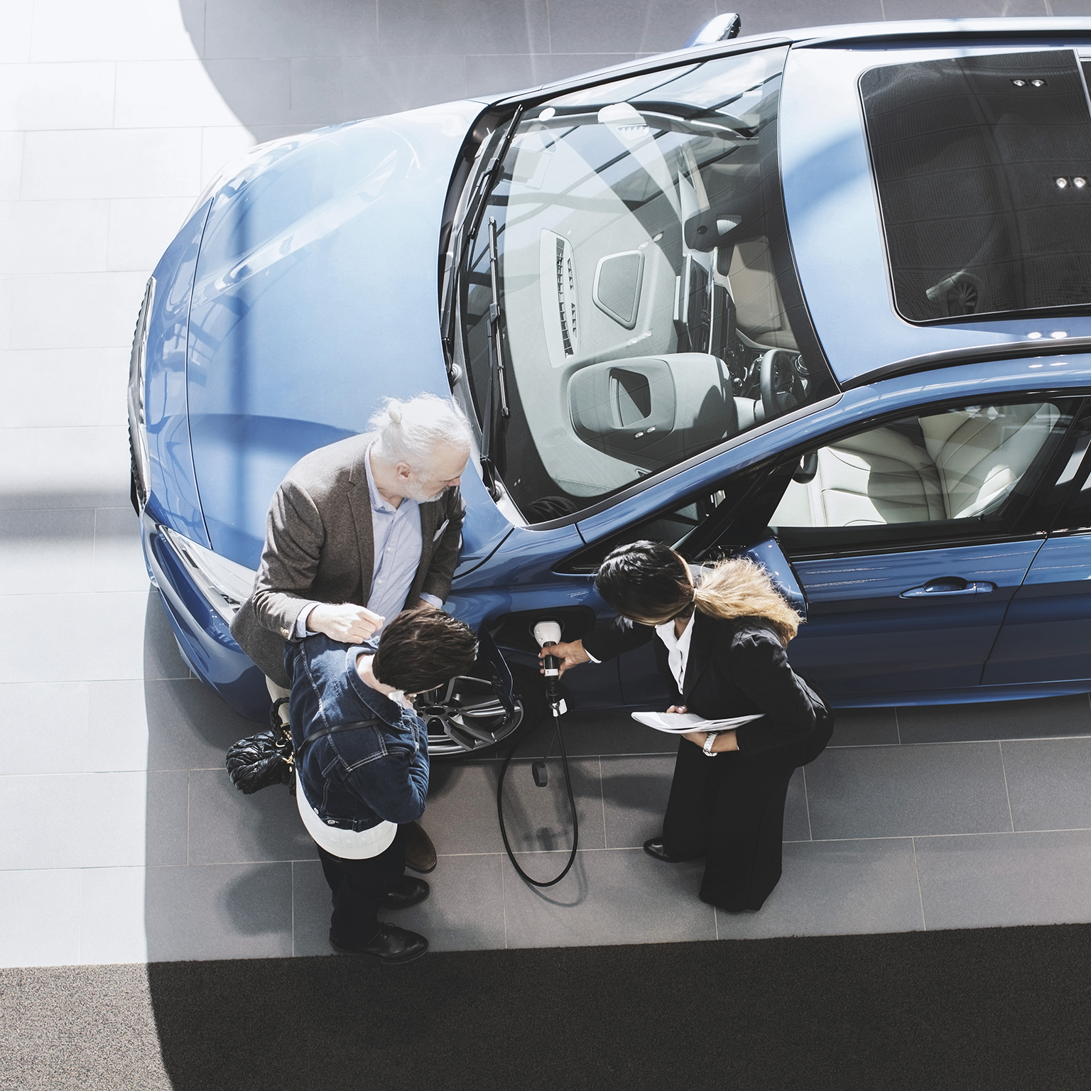 A turning point for US auto dealers: The unstoppable electric car