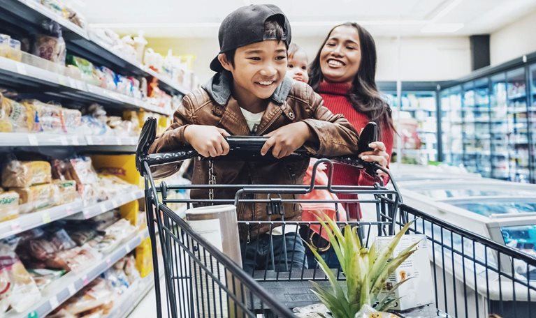 US consumers in 2019 are ready to spend—but wisely