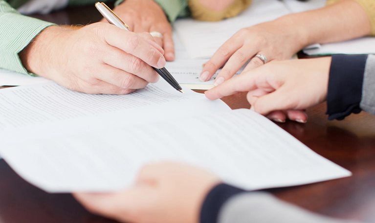 Managing a customer-experience transformation in banking