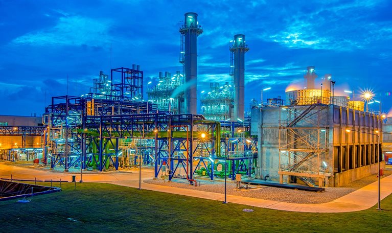 Gas turbine electrical power plant with twilight