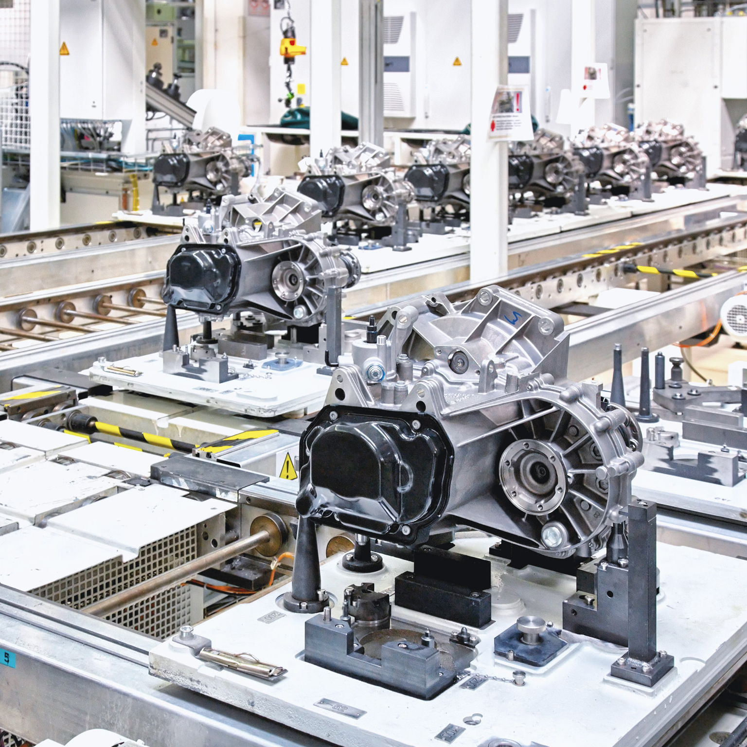 Energizing industrial manufacturing through active performance management