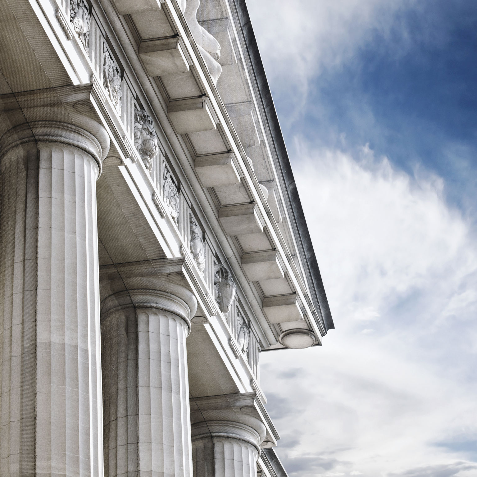 Government transitions during crisis: How new leaders can take charge