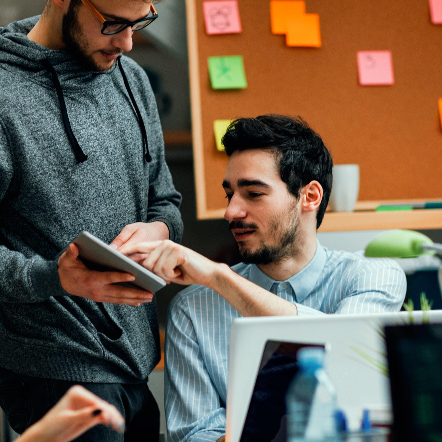 Social-technologies-1536x1536-400_Standard